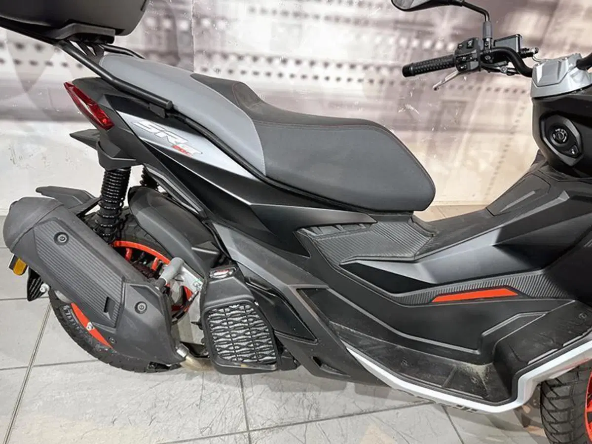 Aprilia SR GT 200 (2022 - 24) (7)