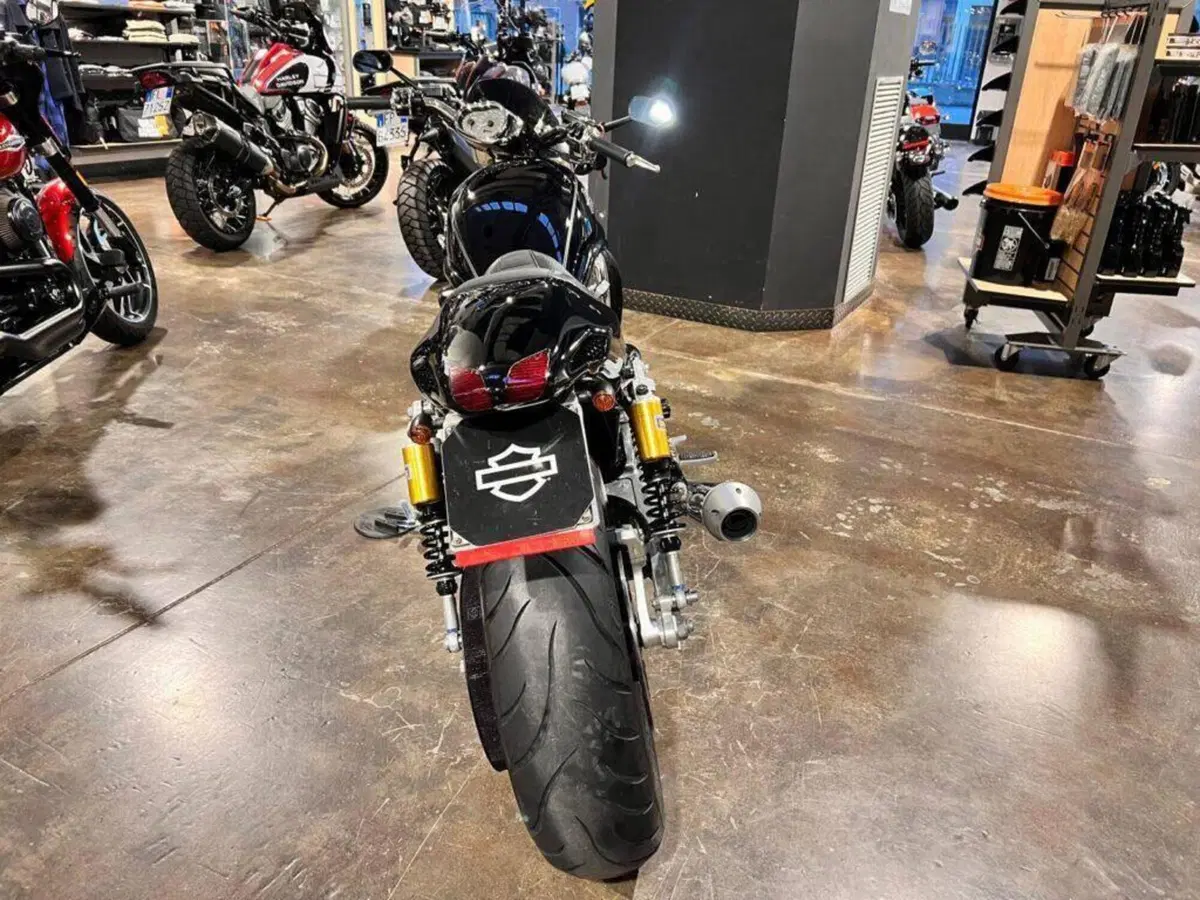 Harley-Davidson 1130 Street Rod (2006 - 07) - VRSCR (5)
