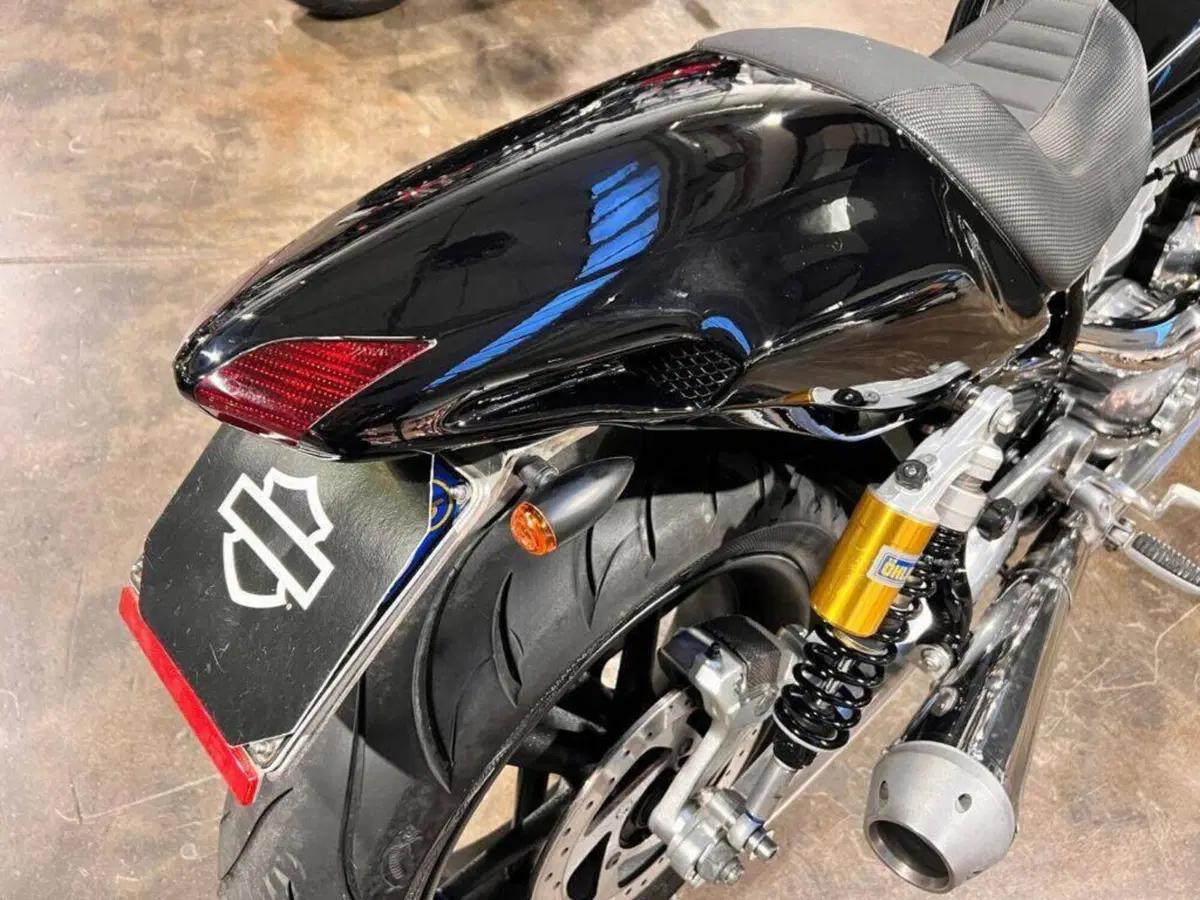 Harley-Davidson 1130 Street Rod (2006 - 07) - VRSCR (7)