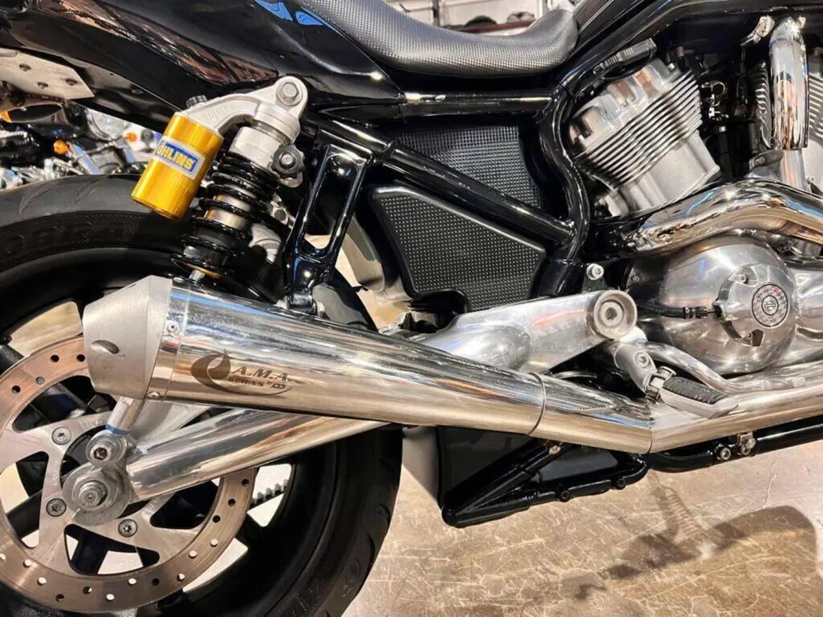 Harley-Davidson 1130 Street Rod (2006 - 07) - VRSCR (8)