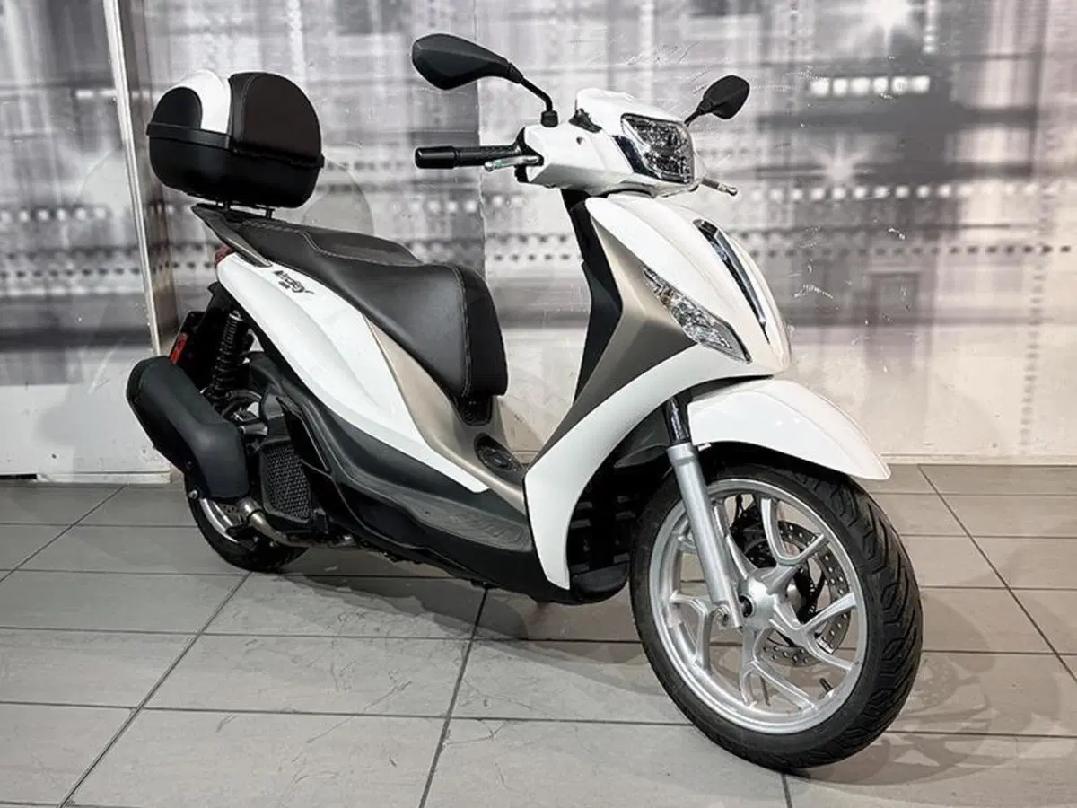 Piaggio Medley 150 ABS (2021 - 25)