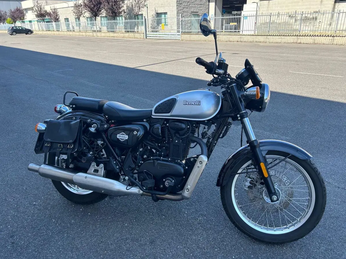 Benelli Imperiale 400 (2021 - 25) (2)