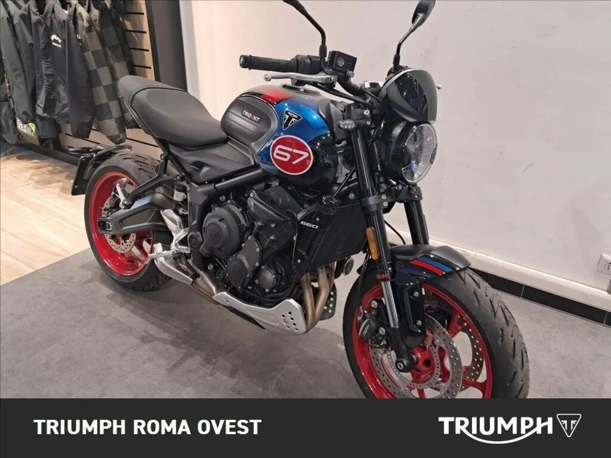 Triumph Trident 660 Triple Tribute Edition (2025 - 26) (5)