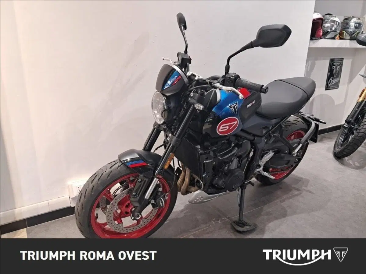 Triumph Trident 660 Triple Tribute Edition (2025 - 26) (8)