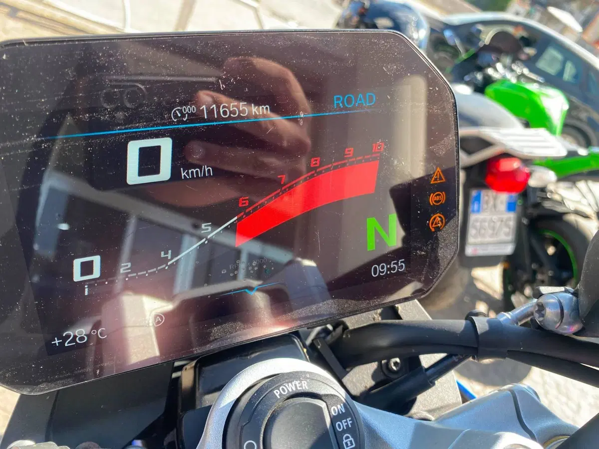 Bmw F 900 R (2025 - 27) (3)