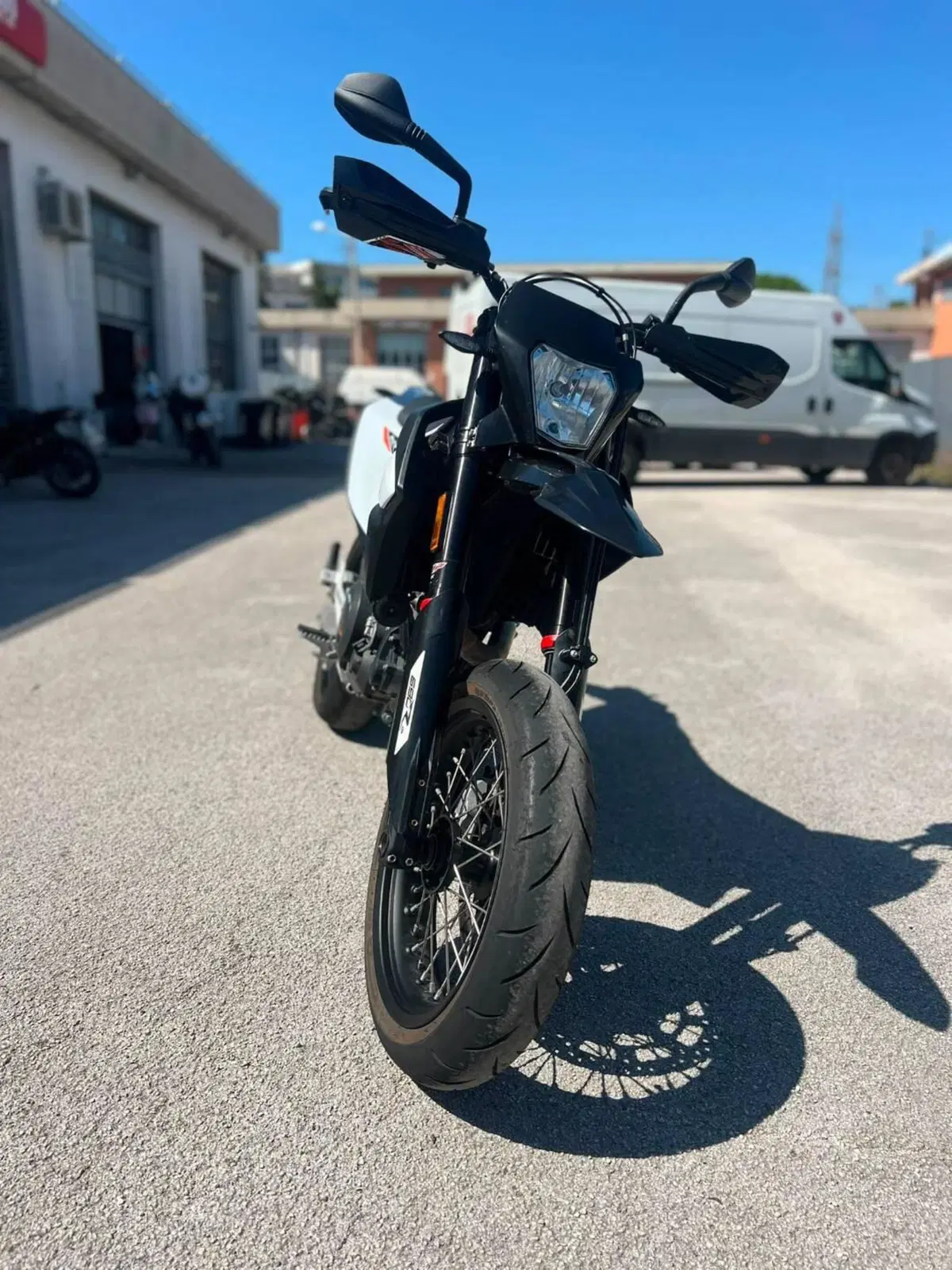 KTM 690 SMC R (2019 - 20) (2)