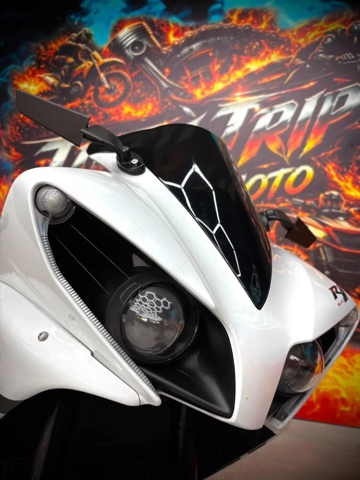 Yamaha YZF R1 (2012 - 14) (7)