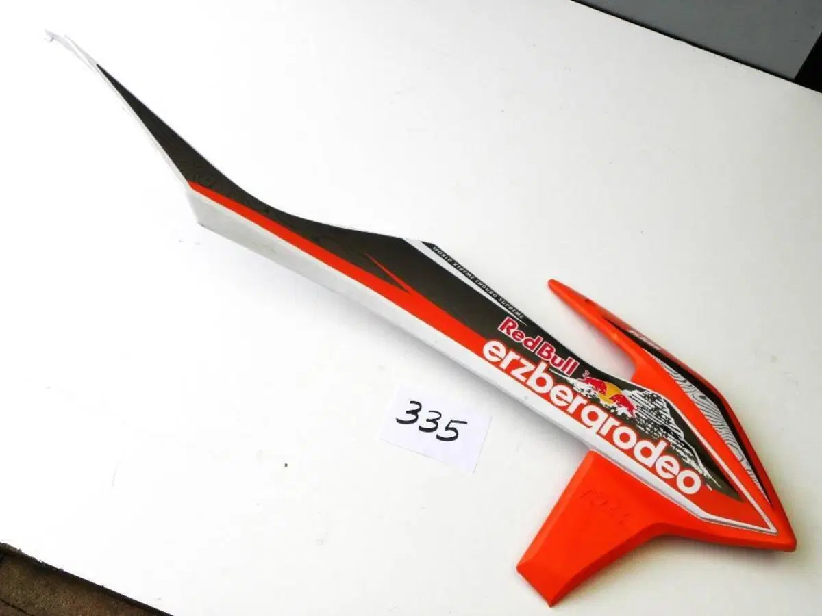 Fianchetto laterale sx KTM (n. 335), cod.: 84221 P