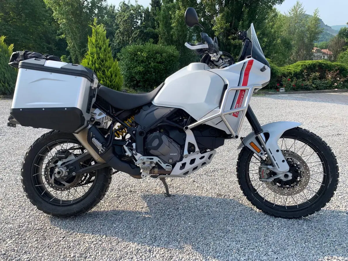 Ducati DesertX (2022 - 25)