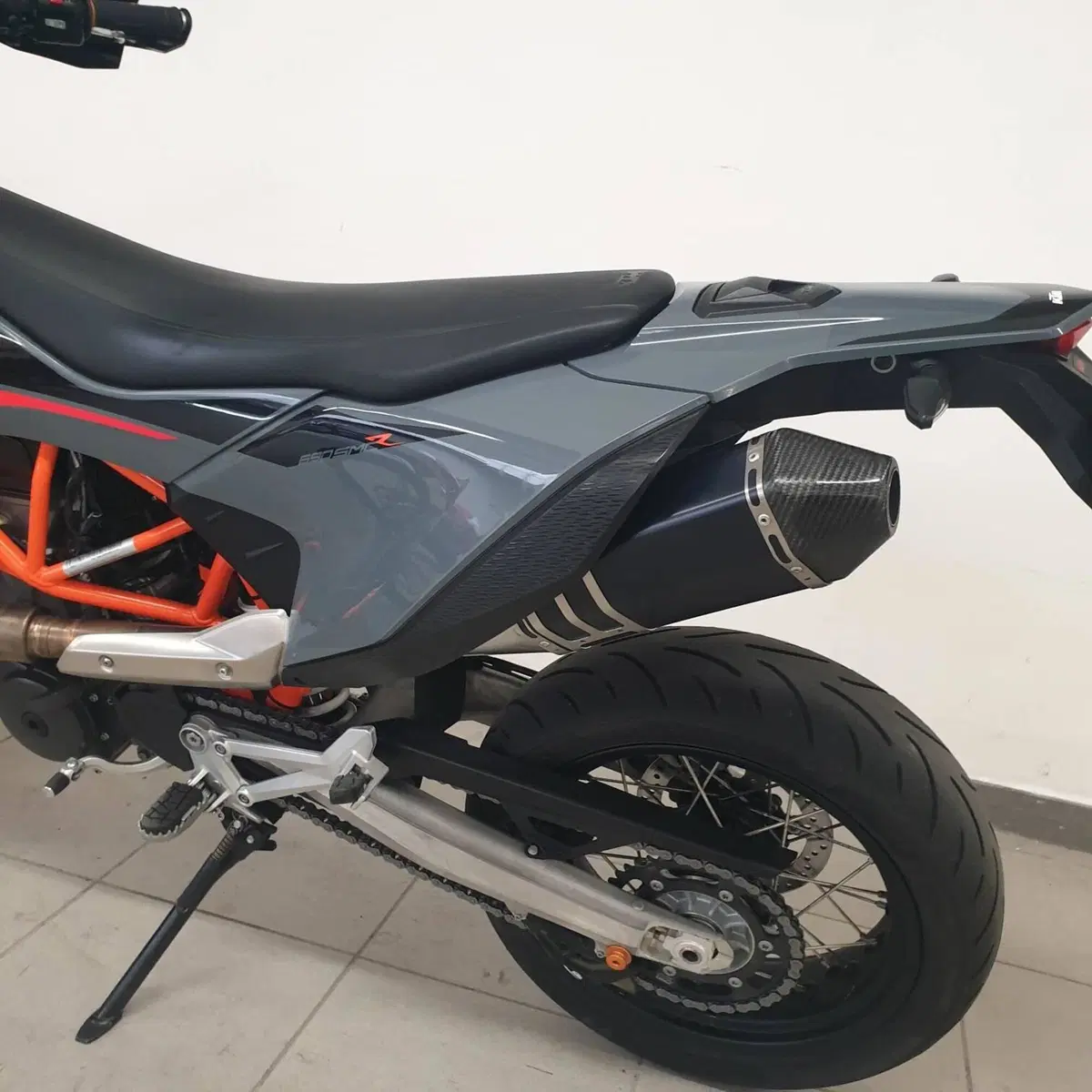 KTM 690 SMC R (2021 - 22) (5)