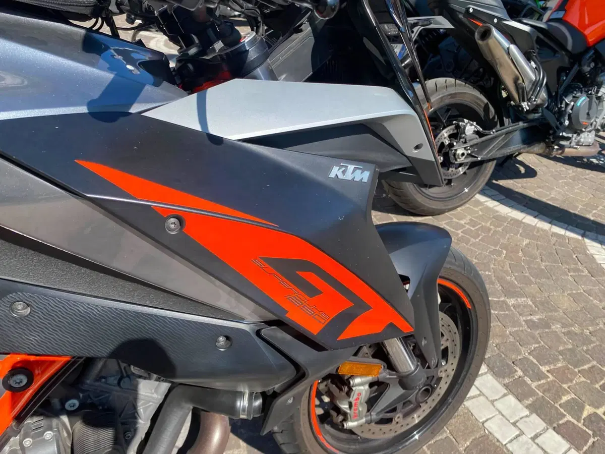 KTM 1290 Super Duke GT ABS (2016 - 18) (9)