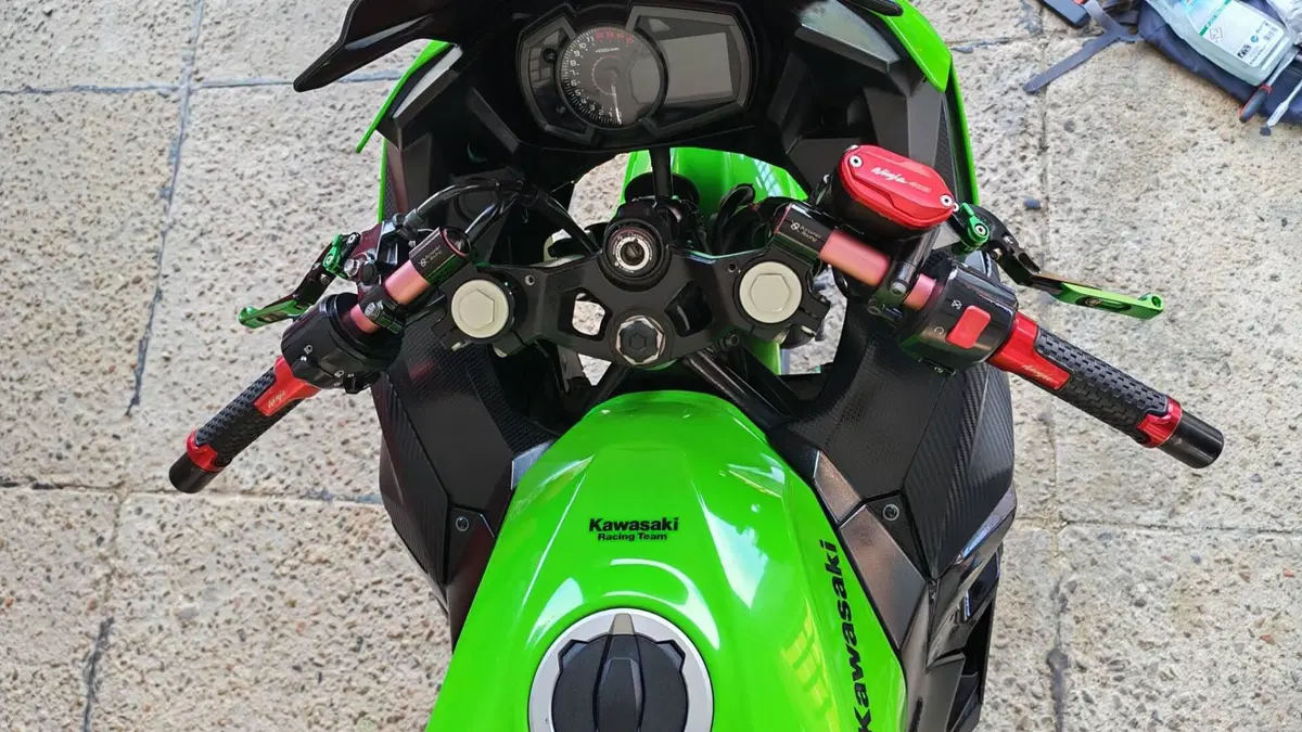 Kawasaki Ninja 400 KRT (2018) (5)