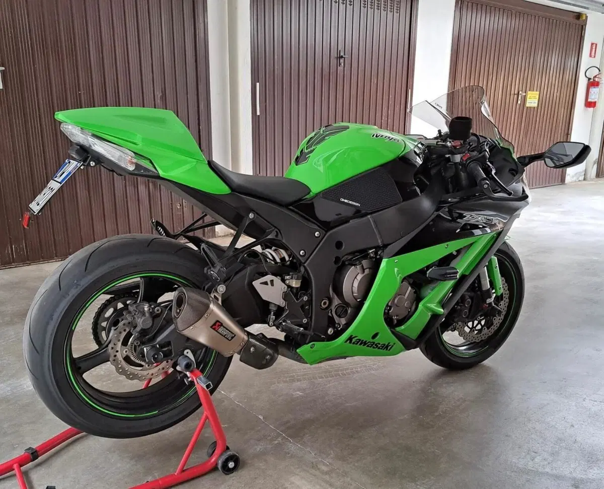 Kawasaki Ninja 1000 ZX-10R (2011 - 15) (2)