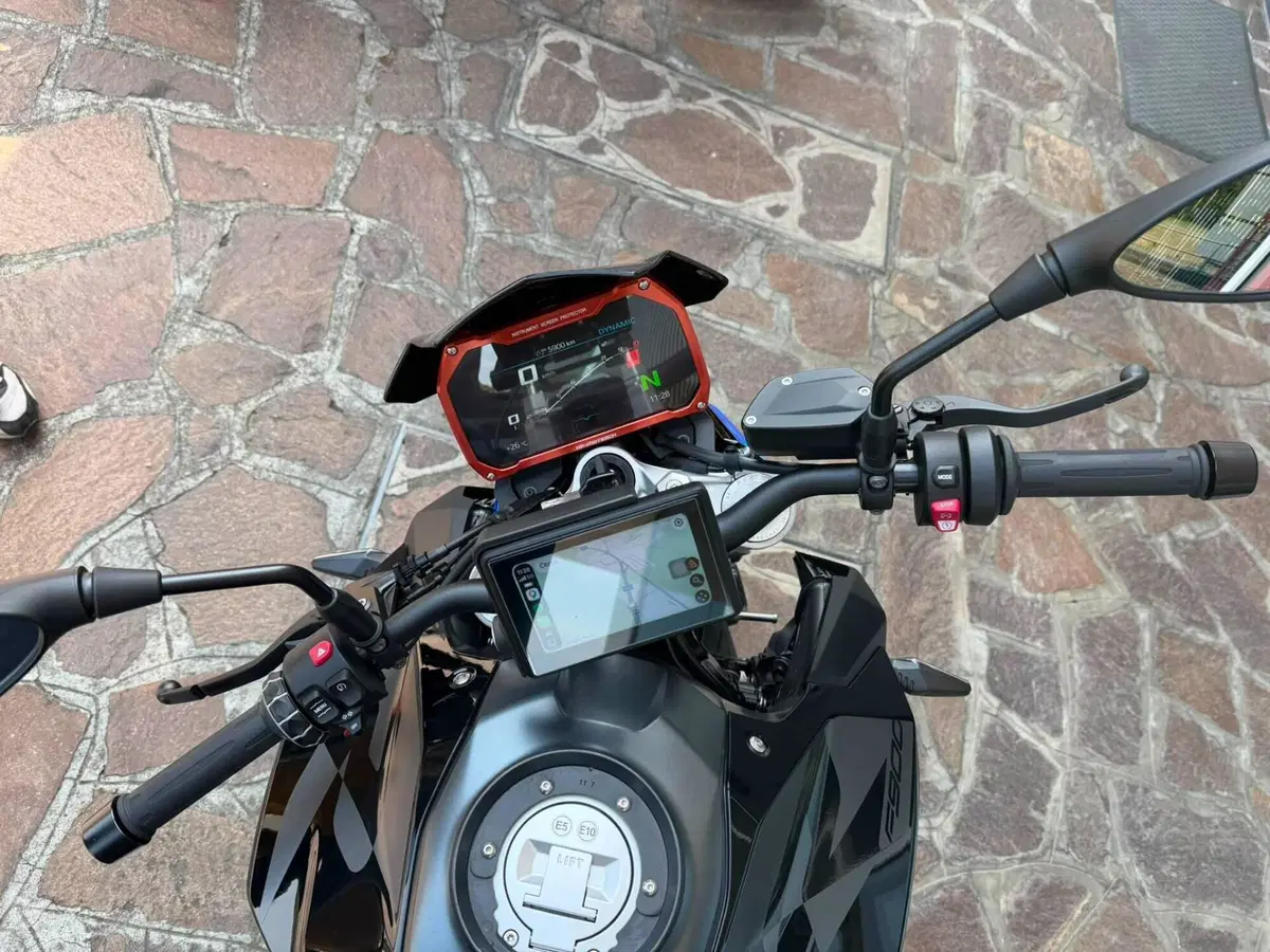 Bmw F 900 R (2025 - 27) (6)