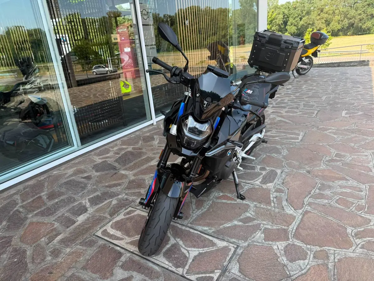Bmw F 900 R (2025 - 27) (4)