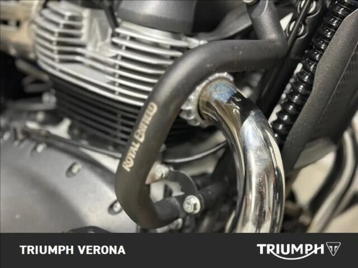 Royal Enfield Super Meteor 650 (2023 - 26) (6)