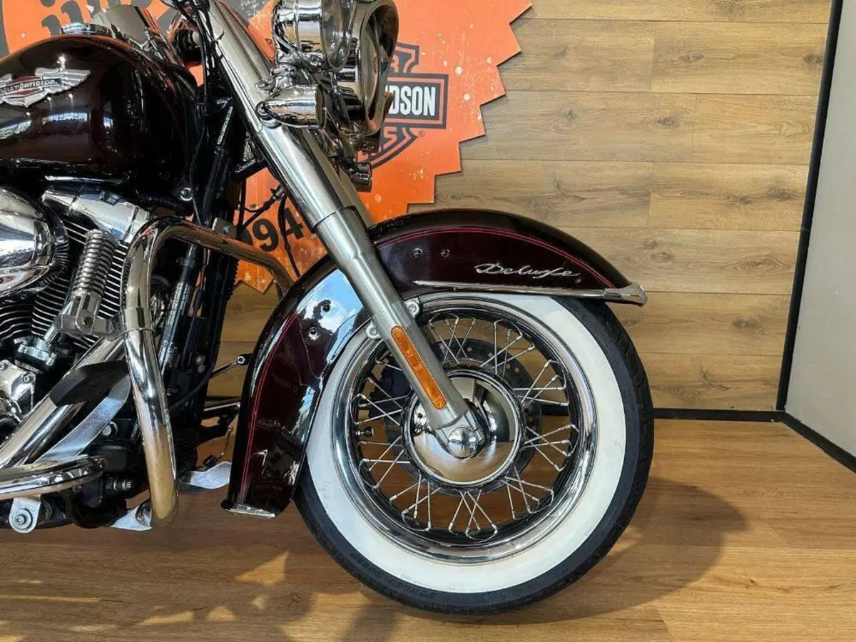 Harley-Davidson 1585 Softail Deluxe (2011) - FLSTN (5)