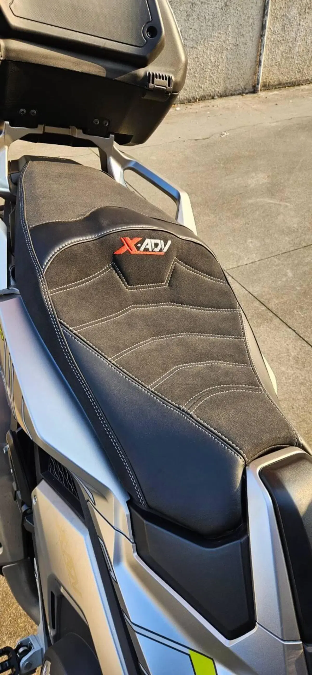 Honda X-ADV 750 DCT Gravel (2021 - 24) (2)