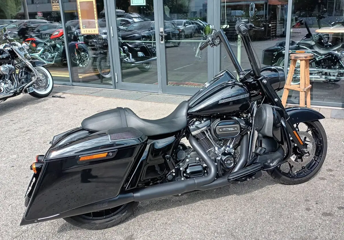 Harley-Davidson Road King Special (2021 - 25) (2)