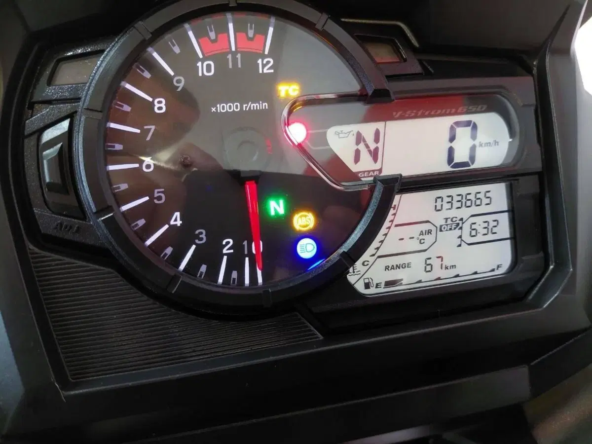 Suzuki V-Strom 650 ABS (2011 - 17) (5)