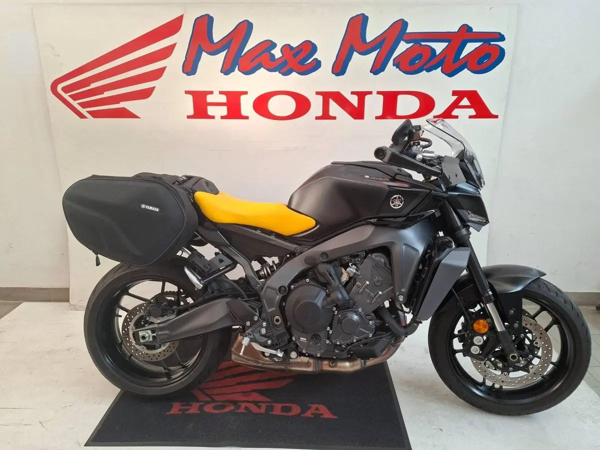 Yamaha MT-09 Y-AMT (2024 - 26) (2)