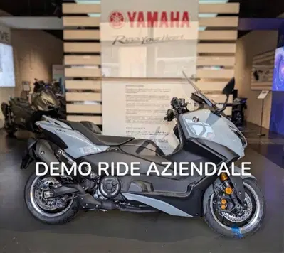 Yamaha T-Max 560 Tech Max (2025 - 26) usata