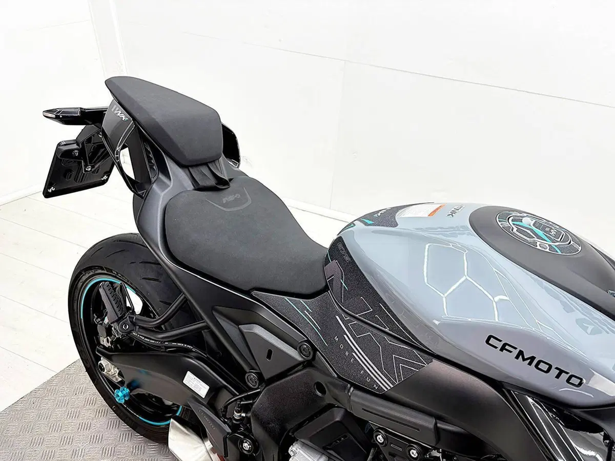 CFMOTO 675NK (2025 - 26) (20)