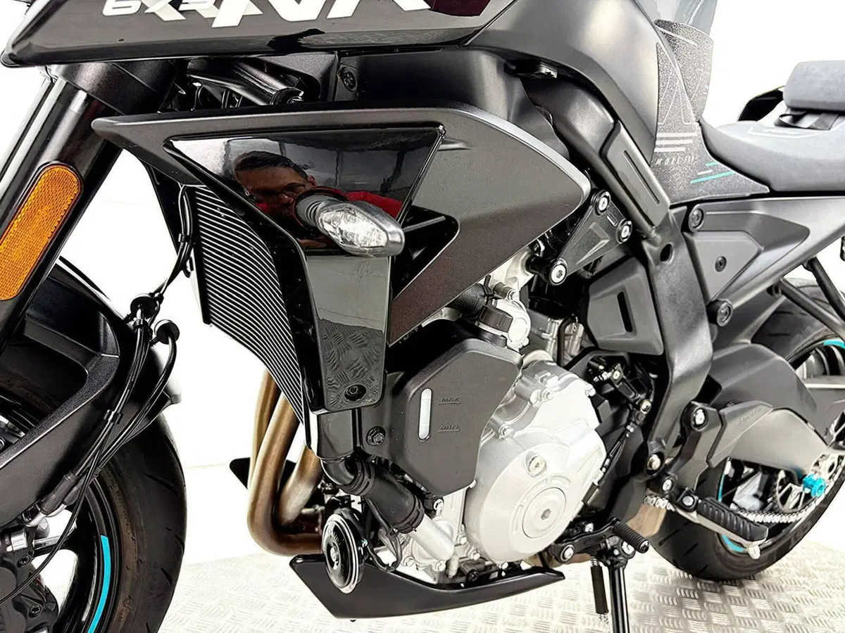CFMOTO 675NK (2025 - 26) (15)