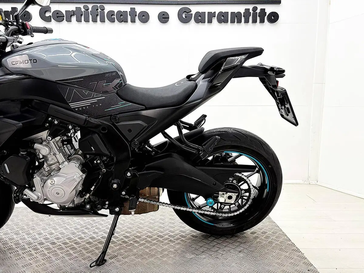 CFMOTO 675NK (2025 - 26) (18)