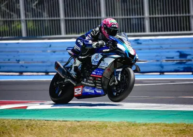 Dunlop CIV 2026, Misano Racing Night: si corre di notte! Pole di Delbianco in SBK e Dalla Porta in Supersport [RISULTATI]