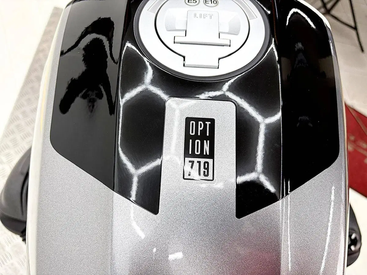Bmw R 12 (2024 - 26) (20)