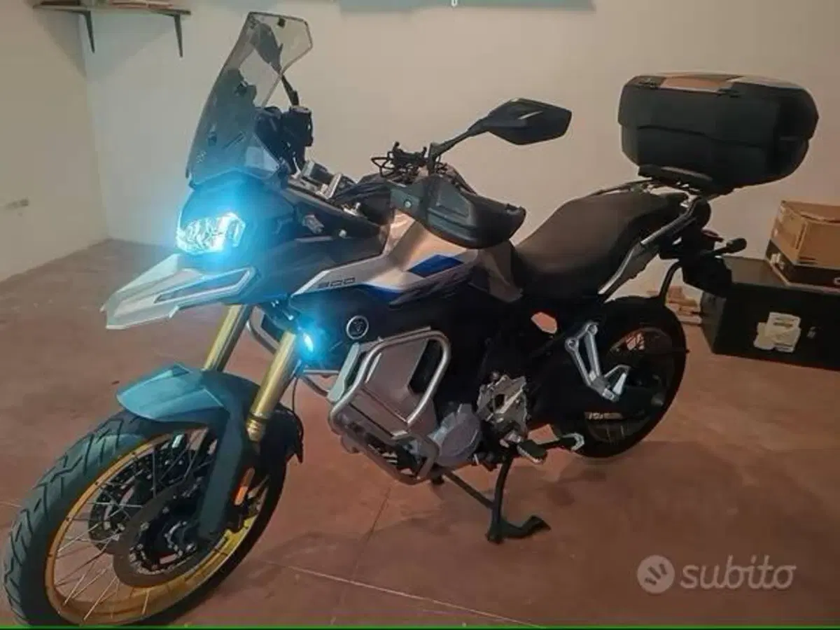 Voge Valico 900DSX (2024 - 26) (3)