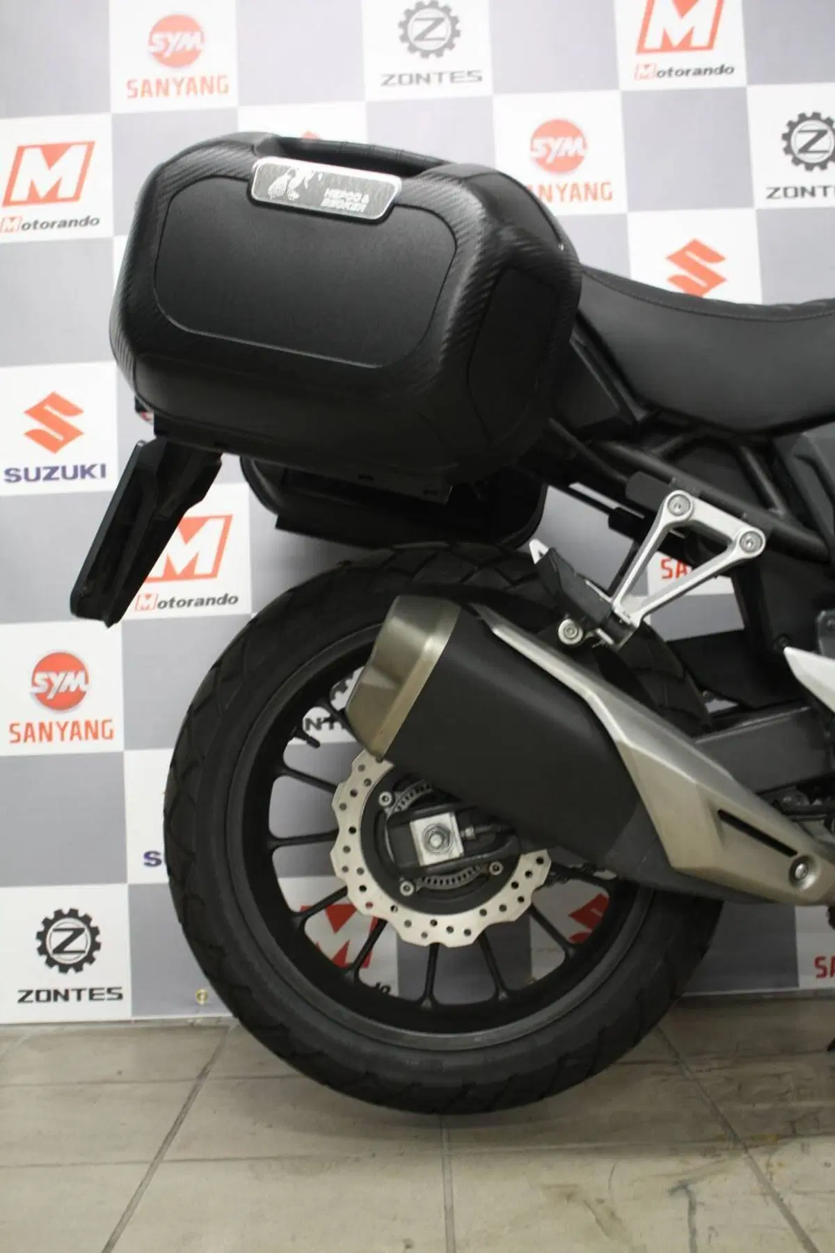 Honda CB 500 X (2022 - 23) (4)