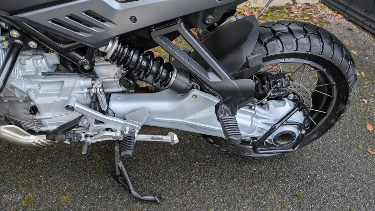 Moto Guzzi Stelvio PFF (2024 - 26) (5)
