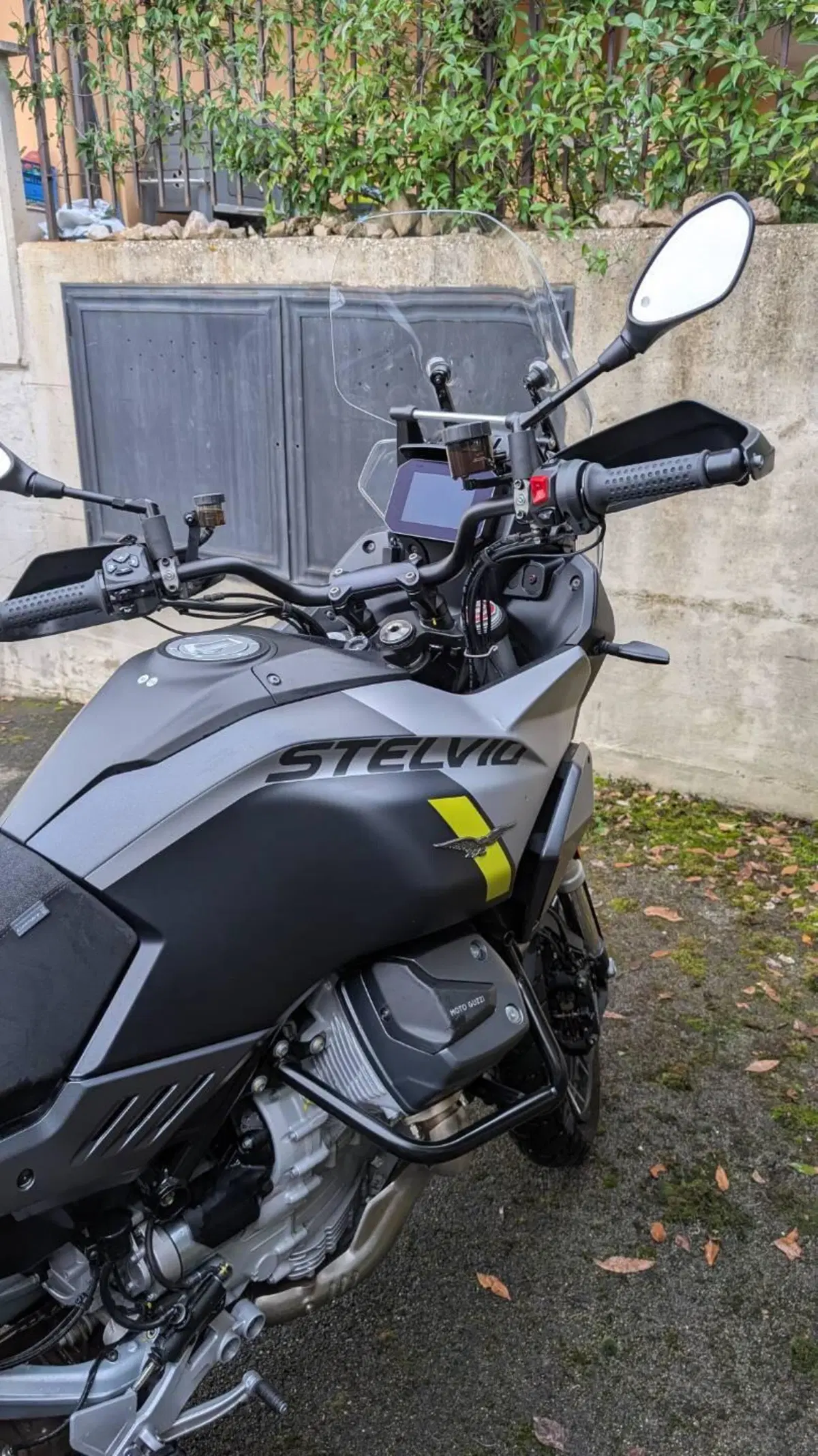 Moto Guzzi Stelvio PFF (2024 - 26) (6)