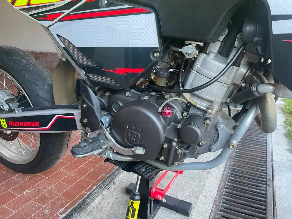 Husqvarna SM 610 (2006) (6)