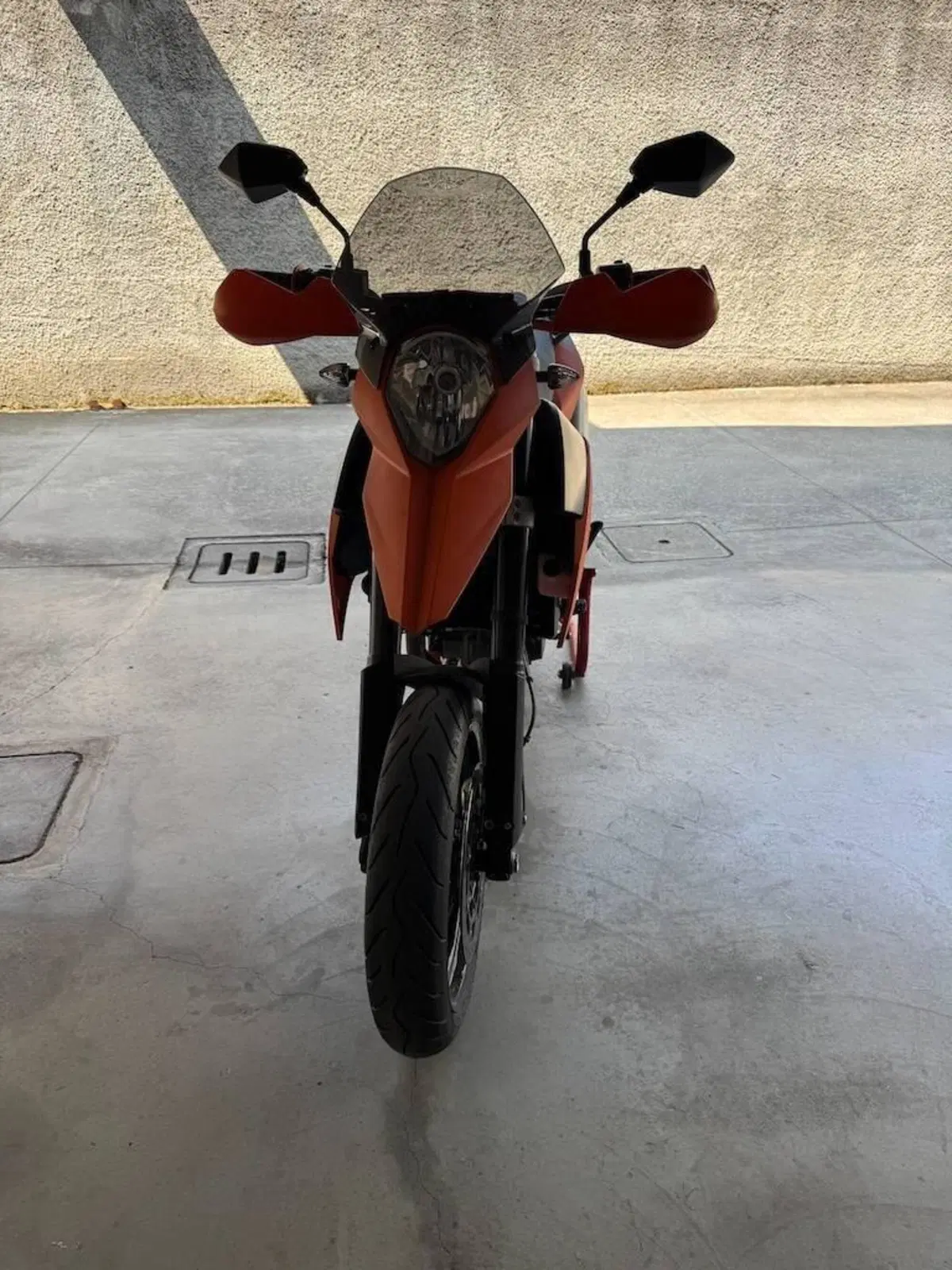 KTM 690 Supermoto (2007 - 12) (6)