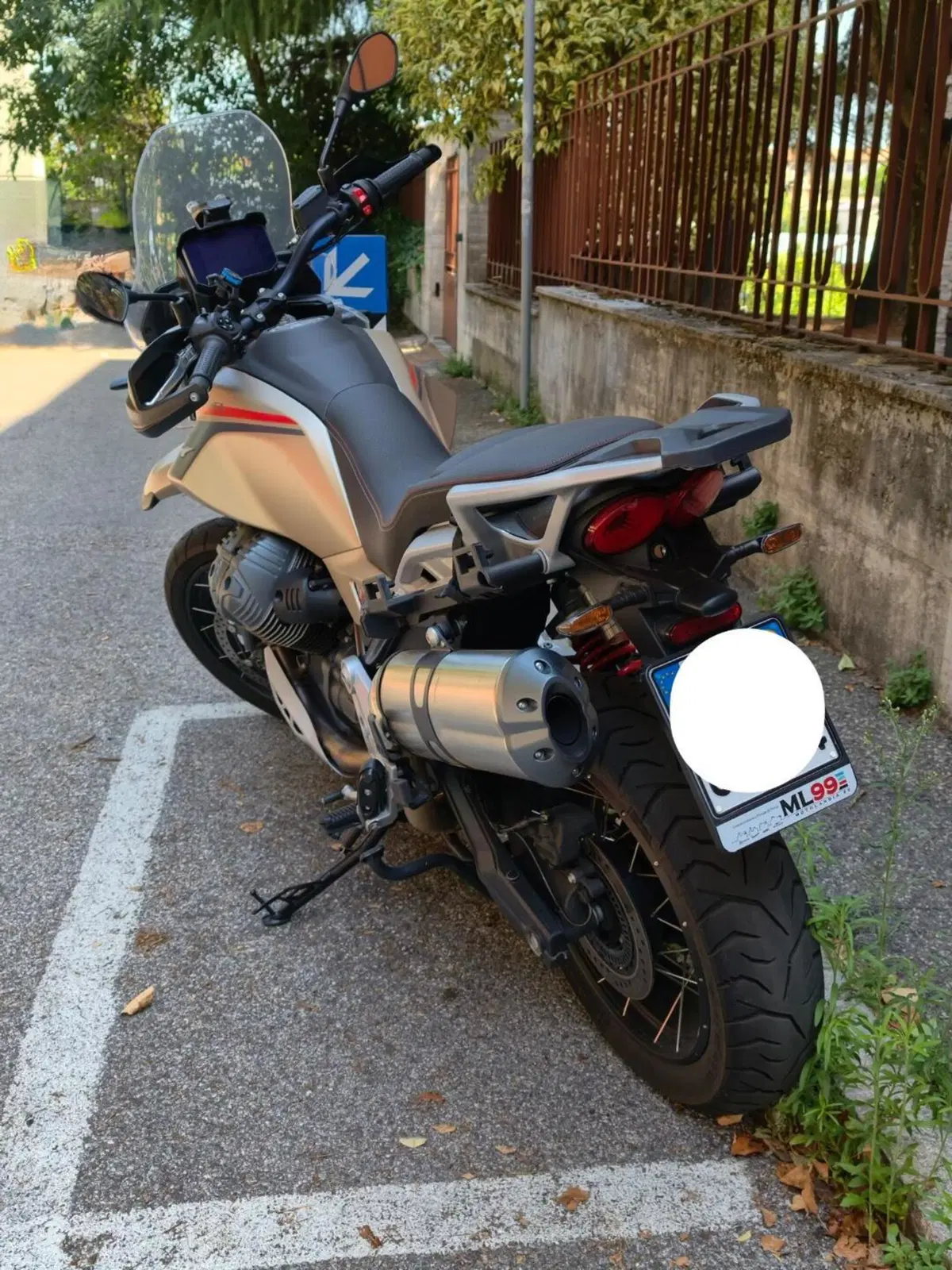 Moto Guzzi V85 TT Travel (2024 - 26) (5)