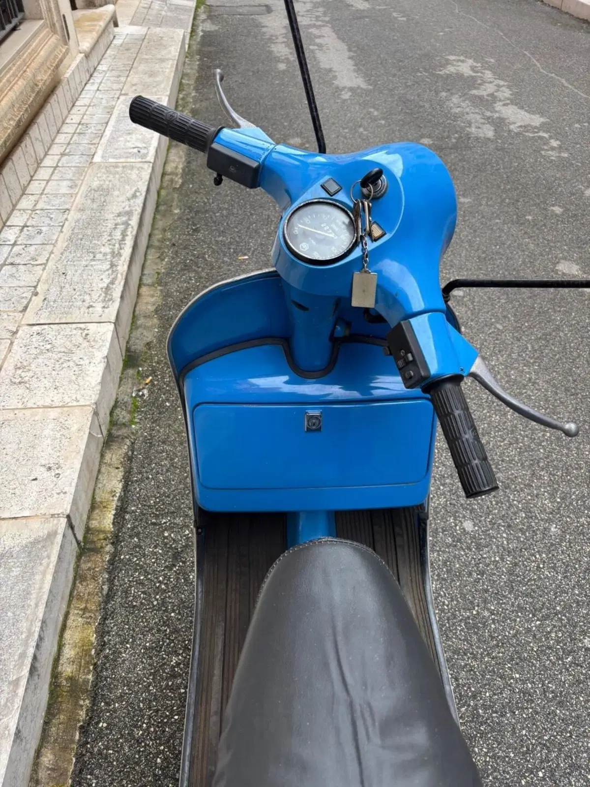 Piaggio Vespa 150PX (7)