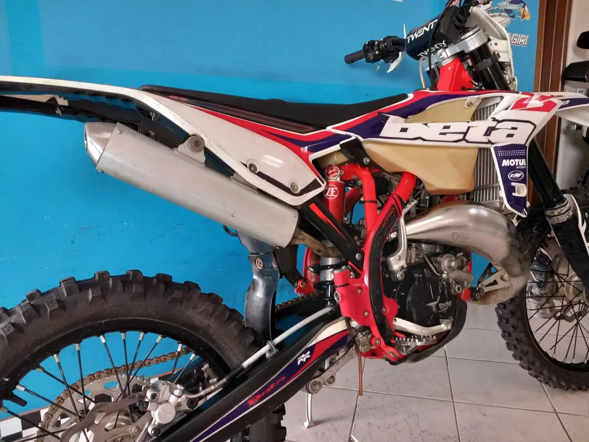 Betamotor RR 125 2T Enduro (2019) (16)