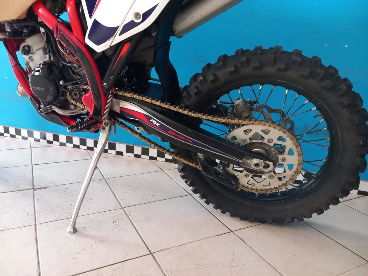 Betamotor RR 125 2T Enduro (2019) (13)