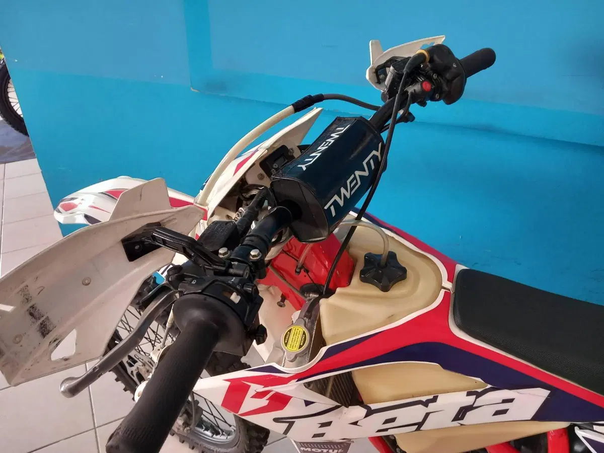 Betamotor RR 125 2T Enduro (2019) (9)