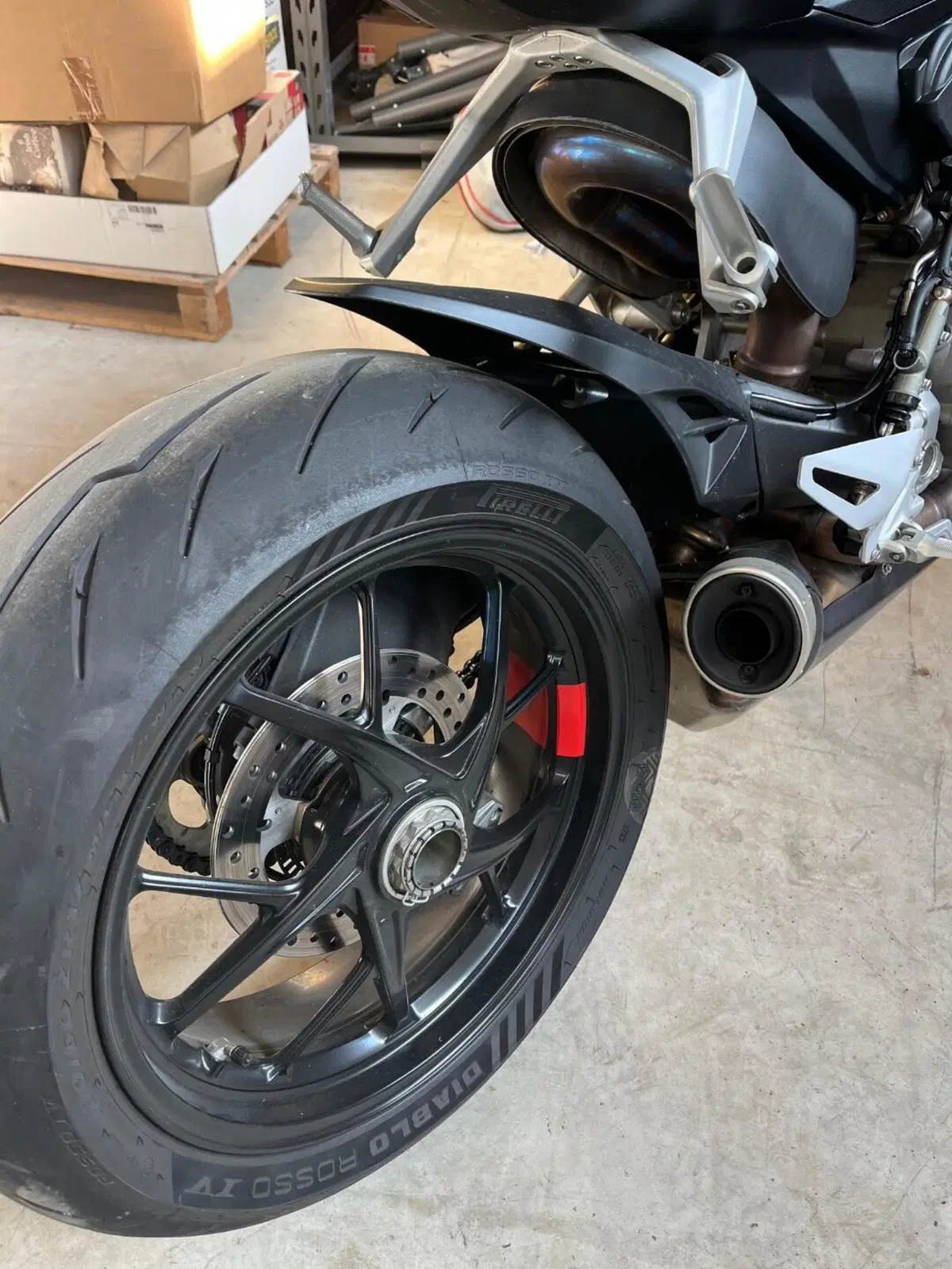 Ducati Streetfighter V2 (2022 - 24) (7)