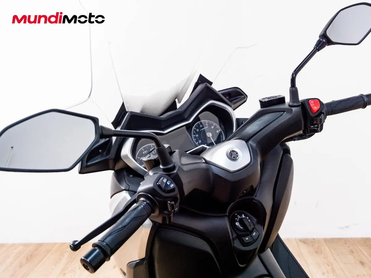 Yamaha X-Max 300 ABS (2017 - 20) (11)