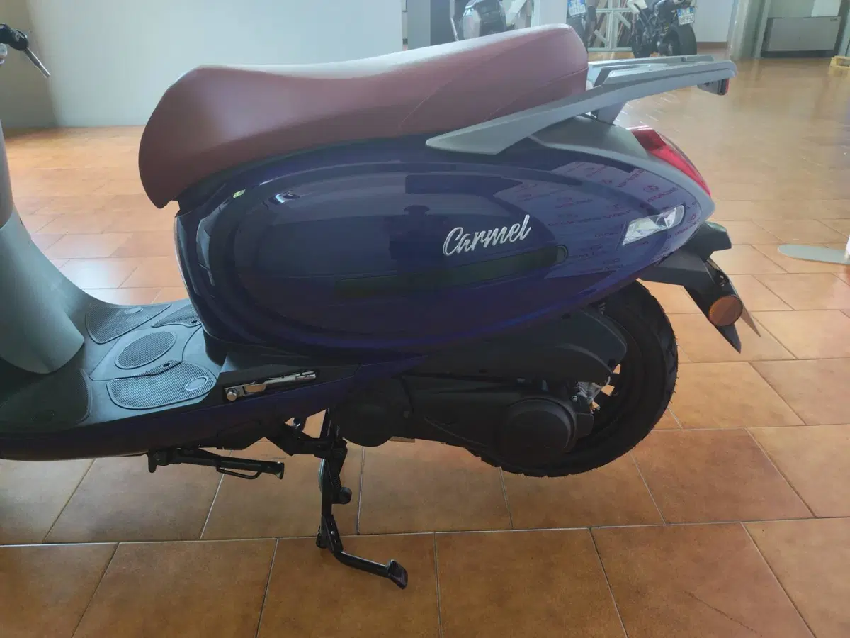 Um Italia Carmel 125 (2025 - 26) (8)