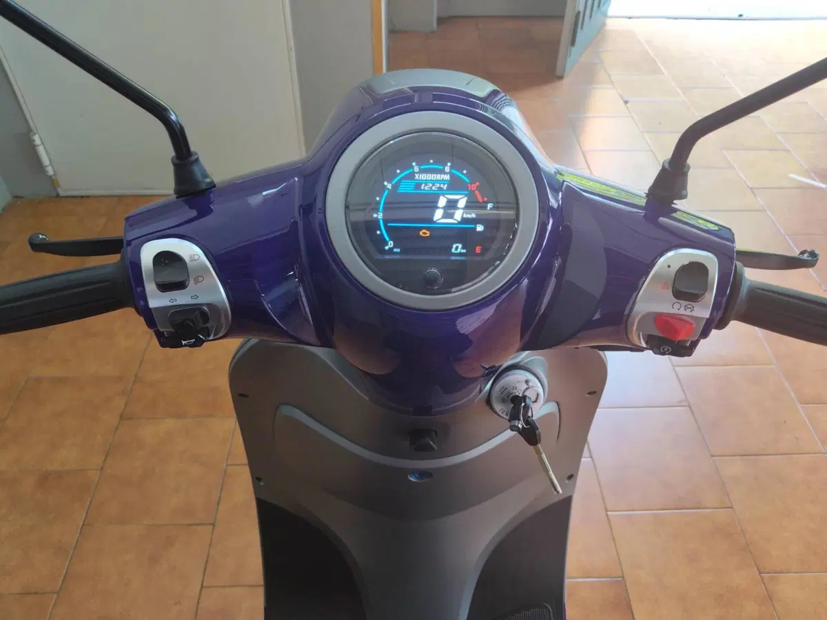 Um Italia Carmel 125 (2025 - 26) (11)