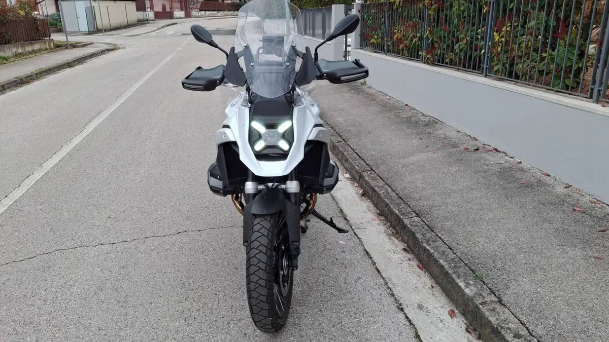 Bmw R 1300 GS (2023 - 26) (2)