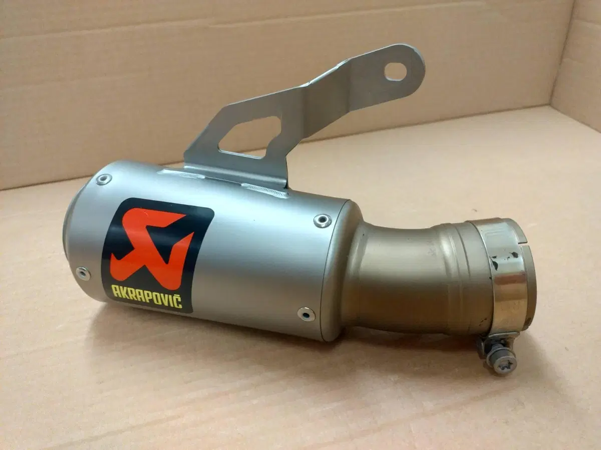 Scarico Akrapovic Titano BMW S 1000 R / RR 2021 → (7)