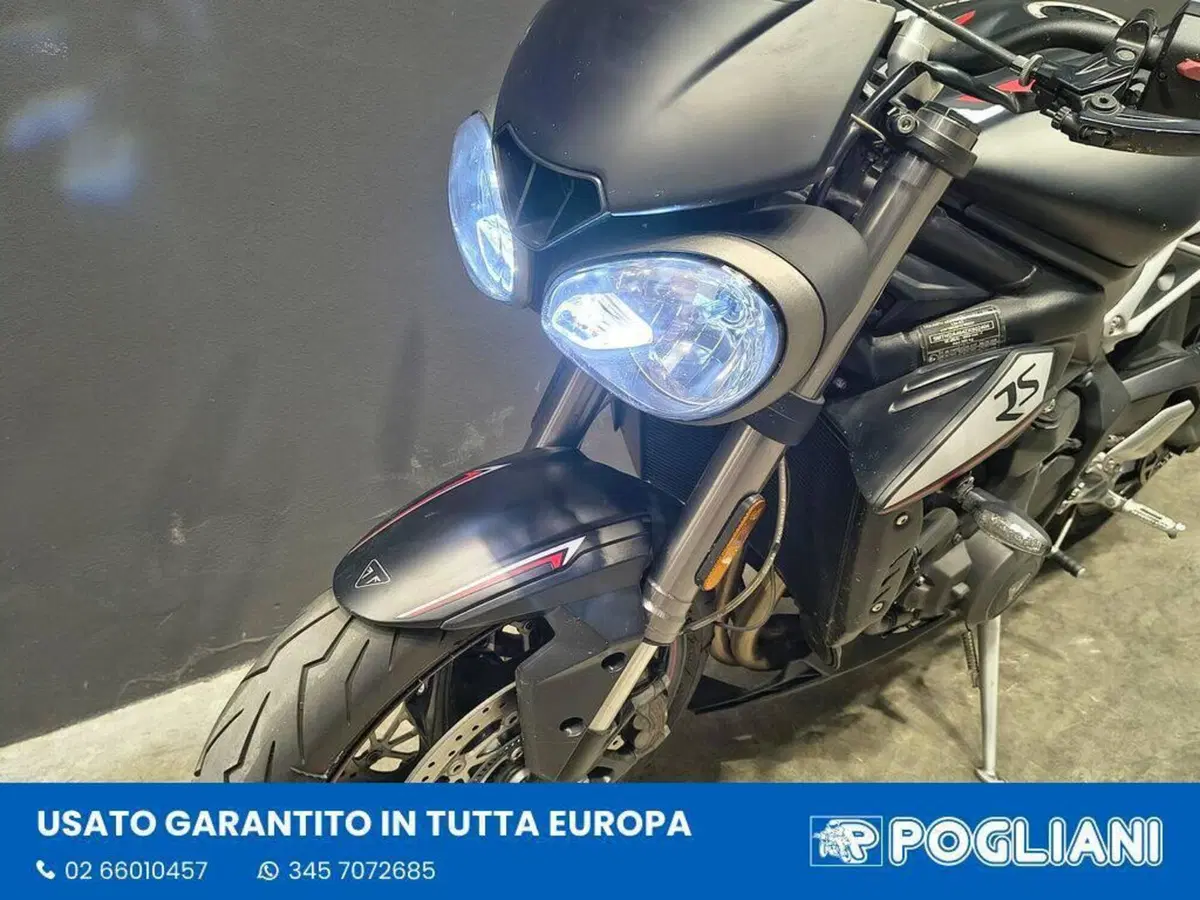 Triumph Street Triple RS (2017 - 19) (11)