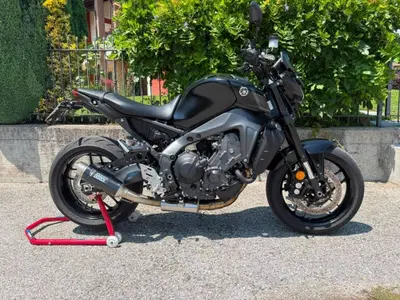 Yamaha MT-09 (2021 - 23) usata